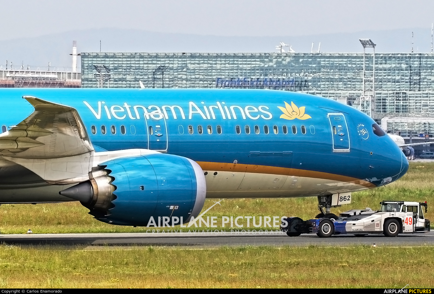 Vietnam Airlines VN-A862 aircraft at Frankfurt