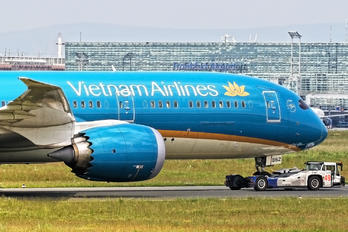 VN-A862 - Vietnam Airlines Boeing 787-9 Dreamliner