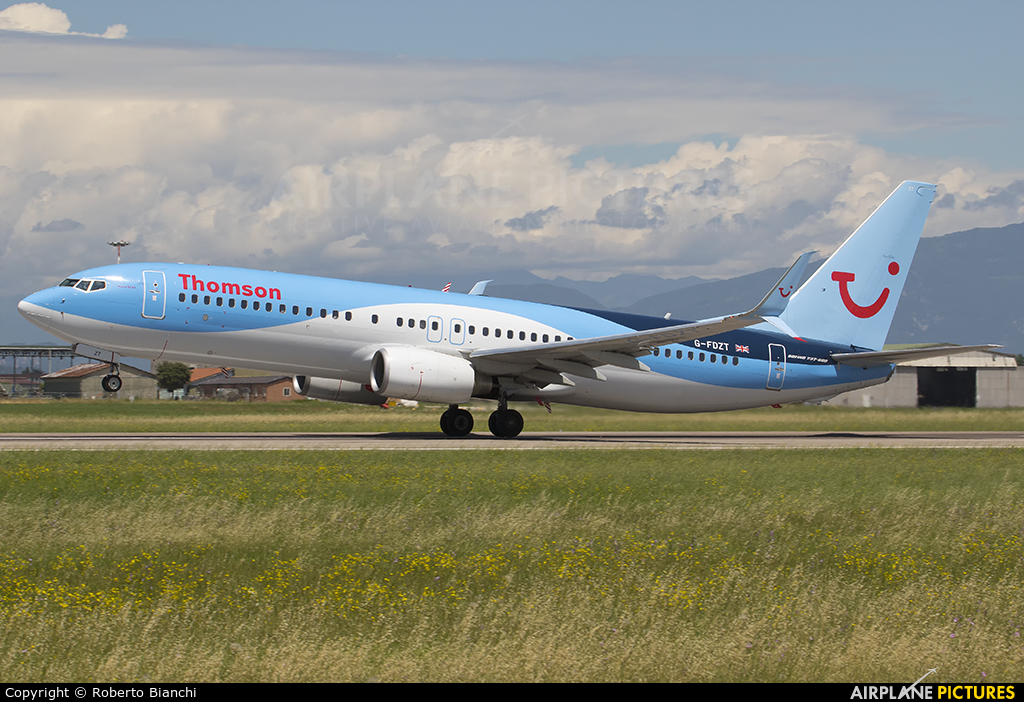 G-FDZT - Thomson/Thomsonfly Boeing 737-800 at Verona - Villafranca ...