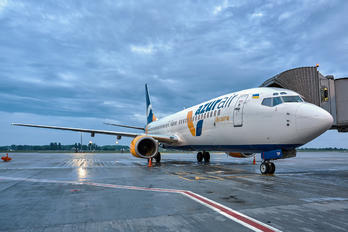 UR-UTP - Azur Air Ukraine Boeing 737-800