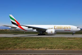 A6-EFS - Emirates Sky Cargo Boeing 777F