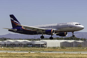 VQ-BCN - Aeroflot Airbus A320