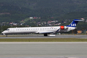EI-FPH - SAS - Scandinavian Airlines Canadair CL-600 CRJ-900
