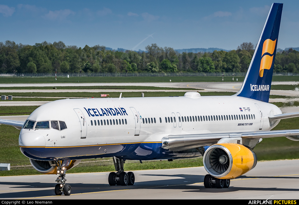 Icelandair TF-ISF aircraft at Munich