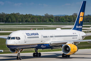 TF-ISF - Icelandair Boeing 757-200WL