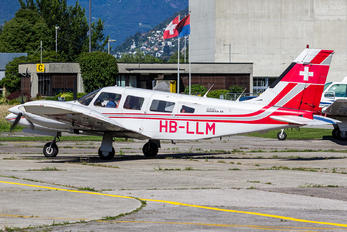 HB-LLM - Private Piper PA-34 Seneca