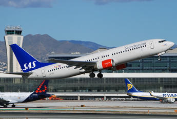 LN-RRU - SAS - Scandinavian Airlines Boeing 737-800