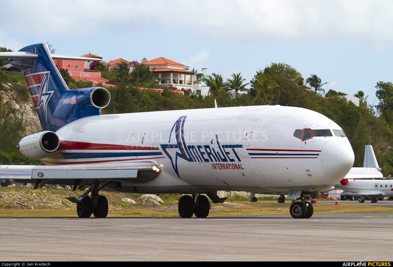 Amerijet International N495AJ aircraft at Sint Maarten - Princess Juliana Intl