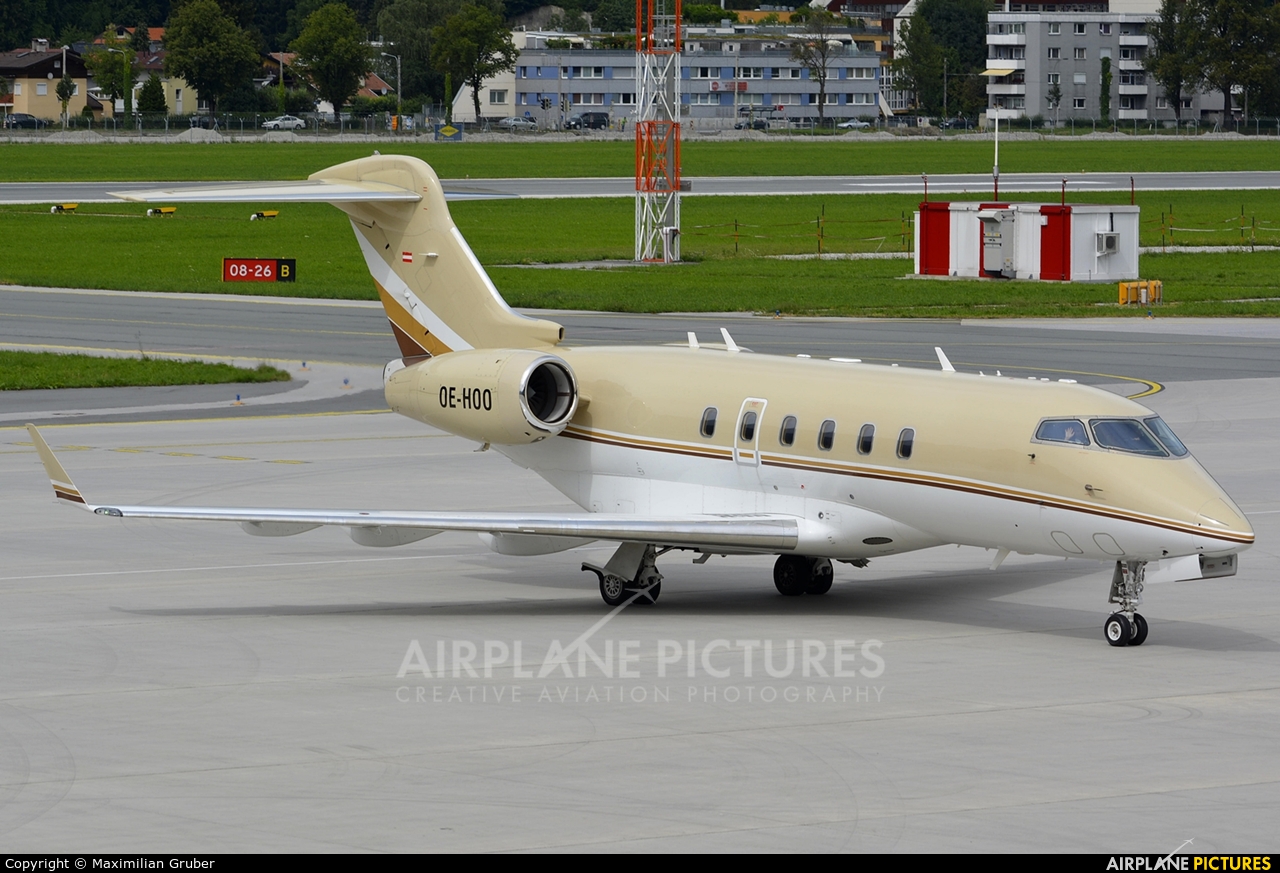 Avcon Jet OE-HOO aircraft at Innsbruck