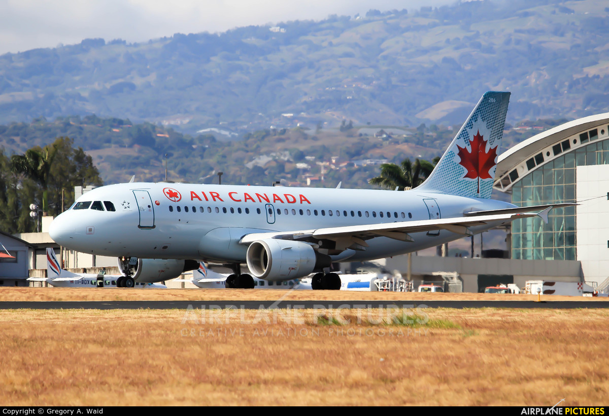 Air Canada C-GITP aircraft at San Jose - Juan Santamaría Intl