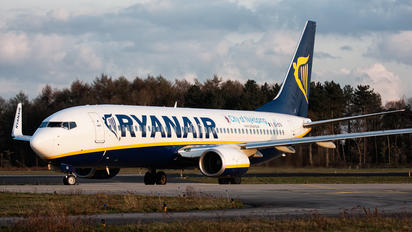 EI-EFA - Ryanair Boeing 737-800