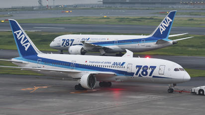 JA803A - ANA - All Nippon Airways Boeing 787-8 Dreamliner