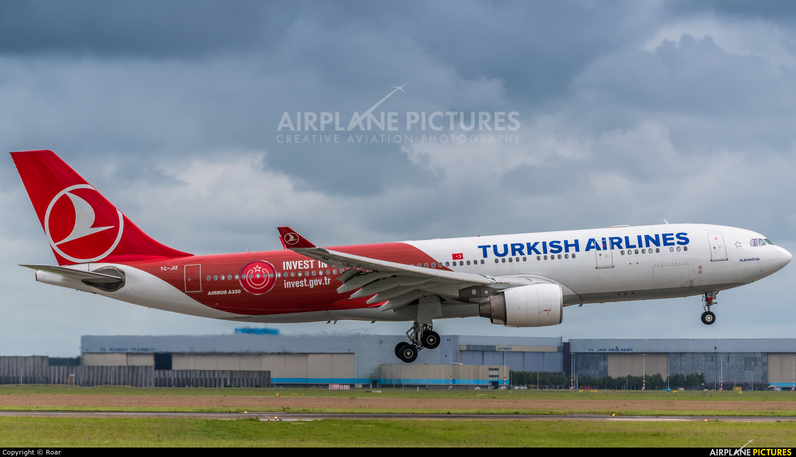 Turkish Airlines TC-JIZ aircraft at Amsterdam - Schiphol