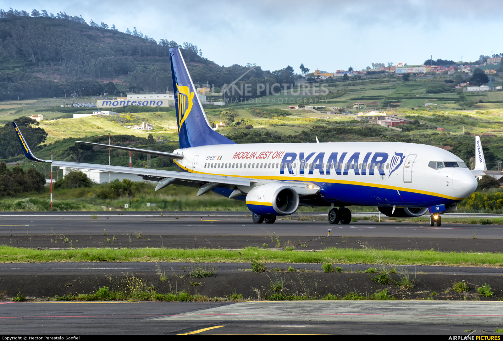 Ryanair EI-EVF aircraft at Tenerife Norte - Los Rodeos