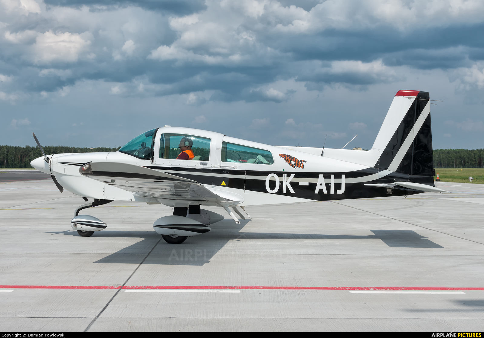 Private OK-AIJ aircraft at Bydgoszcz - Szwederowo