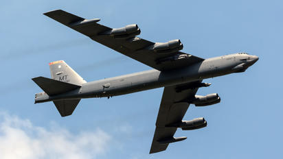 60-0007 - USA - Air Force Boeing B-52H Stratofortress