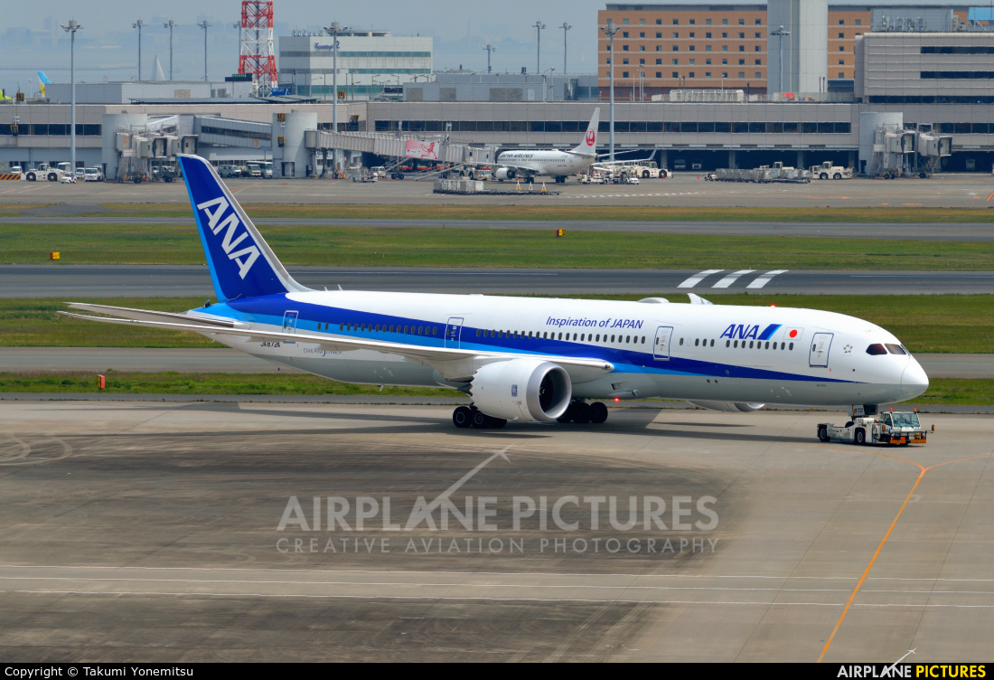 ANA - All Nippon Airways JA872A aircraft at Tokyo - Haneda Intl