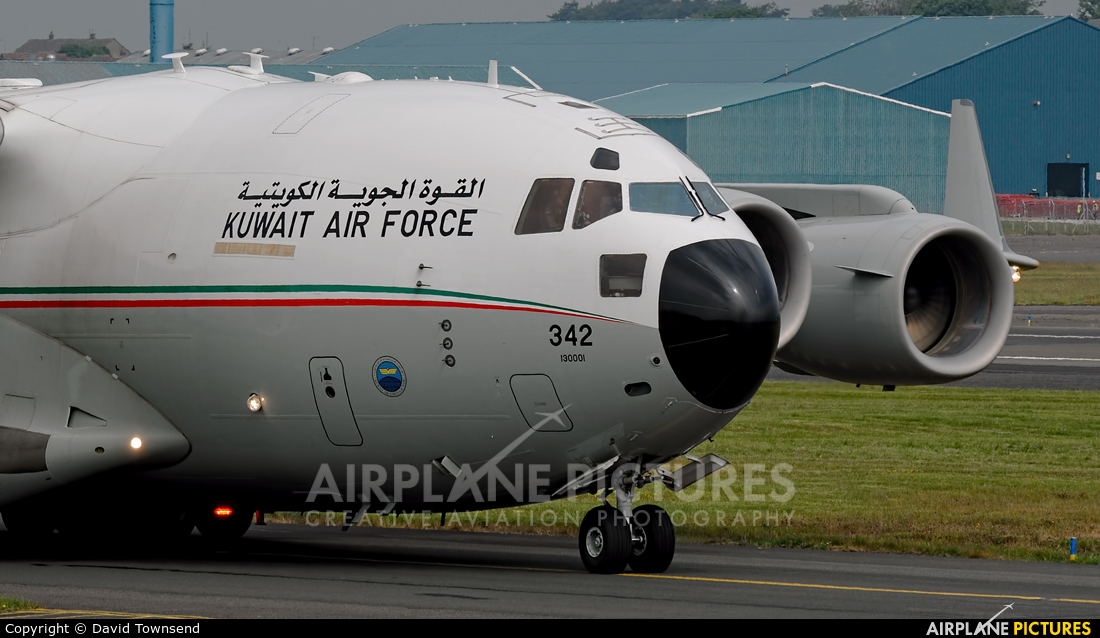 Kuwait - Air Force KAF342 aircraft at Prestwick