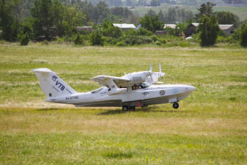 RA-0778G - Private AeroVolga LA-8