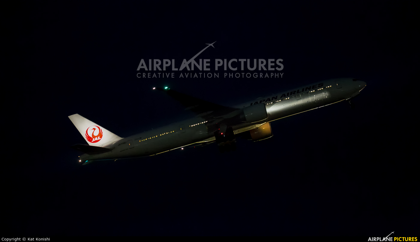 JAL - Japan Airlines JA739J aircraft at Tokyo - Narita Intl