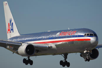 N351AA - American Airlines Boeing 767-300