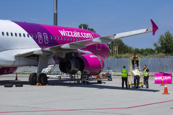HA-LYU - Wizz Air Airbus A320