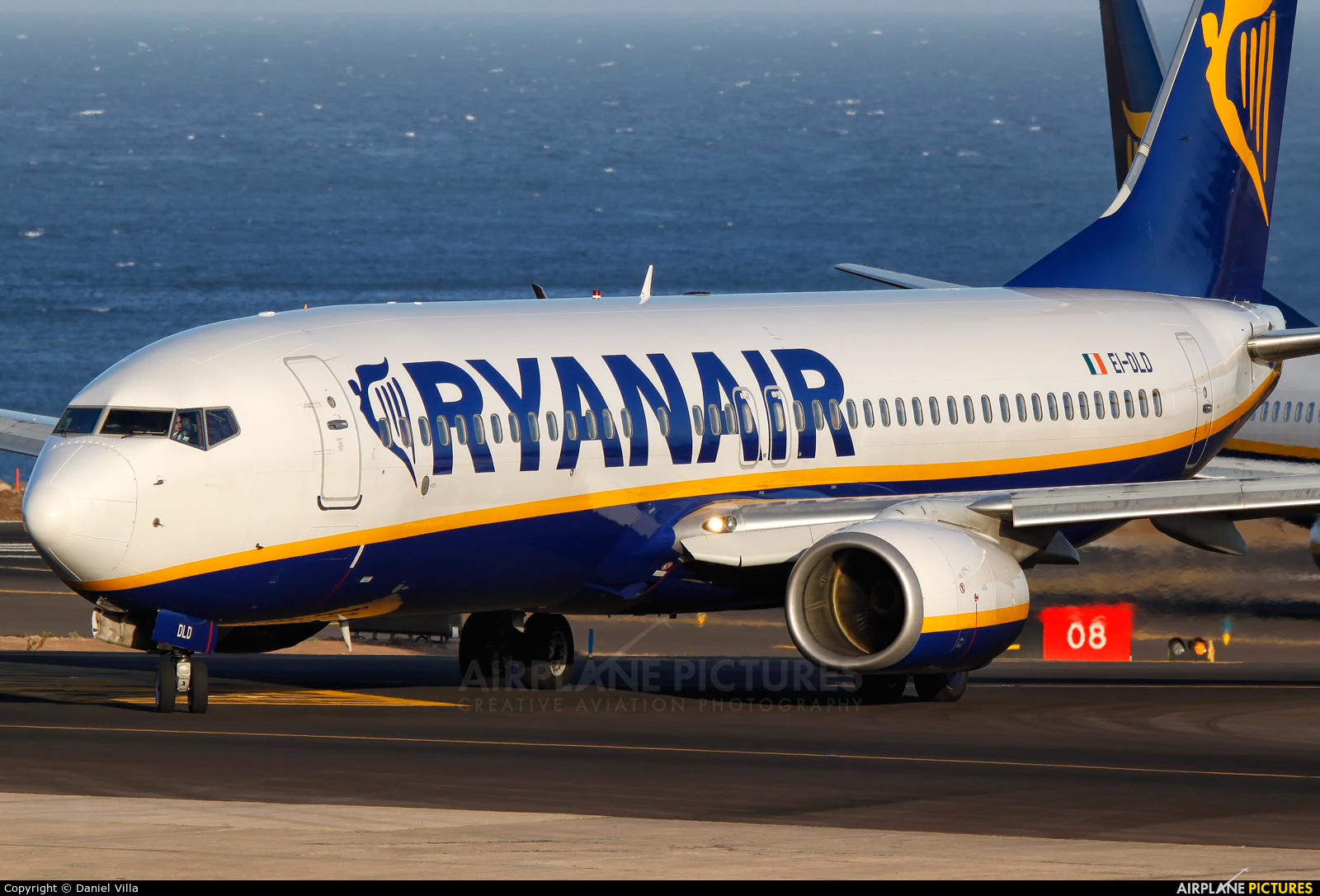 Ryanair EI-DLD aircraft at Tenerife Sur - Reina Sofia