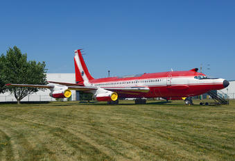 C-FETB - Pratt & Whitney Canada Boeing 720