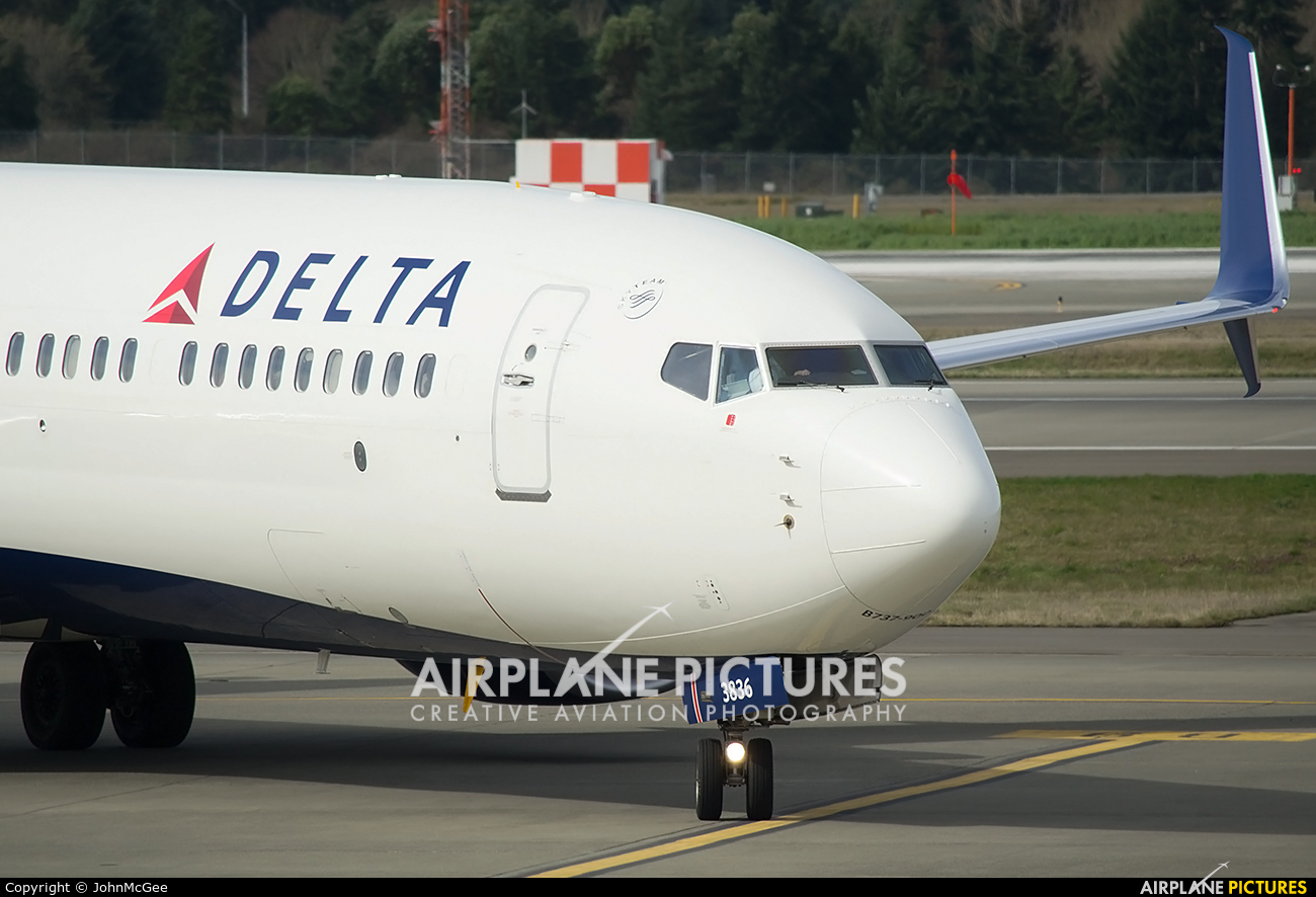 Delta Air Lines N836DN aircraft at Seattle-Tacoma Intl