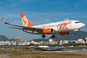 PR-VBU - GOL Transportes Aéreos  Boeing 737-700