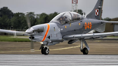 049 - Poland - Air Force "Orlik Acrobatic Group" PZL 130 Orlik TC-1 / 2