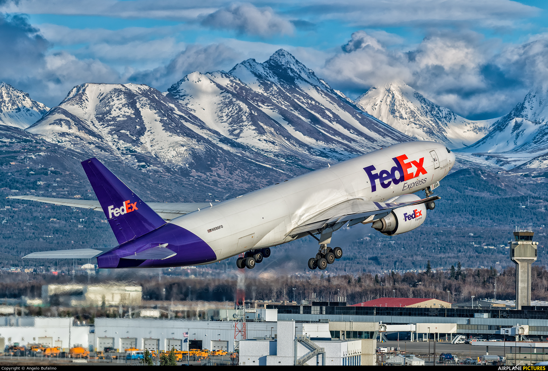 FedEx Federal Express N886FD aircraft at Anchorage - Ted Stevens Intl / Kulis Air National Guard Base