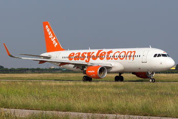 G-EZWV - easyJet Airbus A320