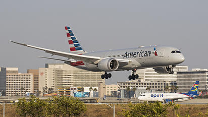 N804AN - American Airlines Boeing 787-8 Dreamliner