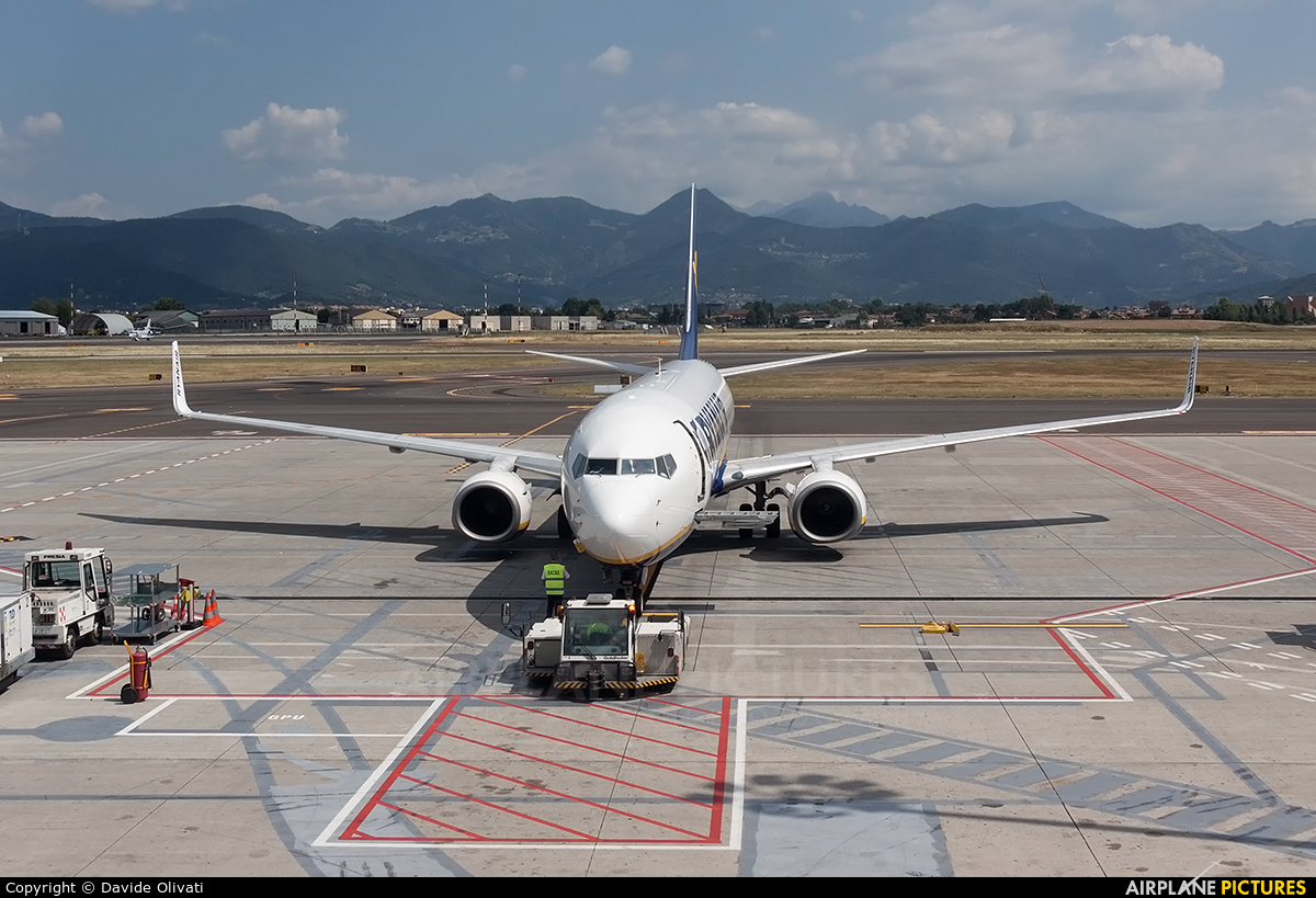 Ryanair EI-DHX aircraft at Bergamo - Orio al Serio