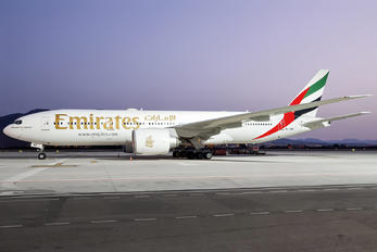 A6-EWE - Emirates Airlines Boeing 777-200LR