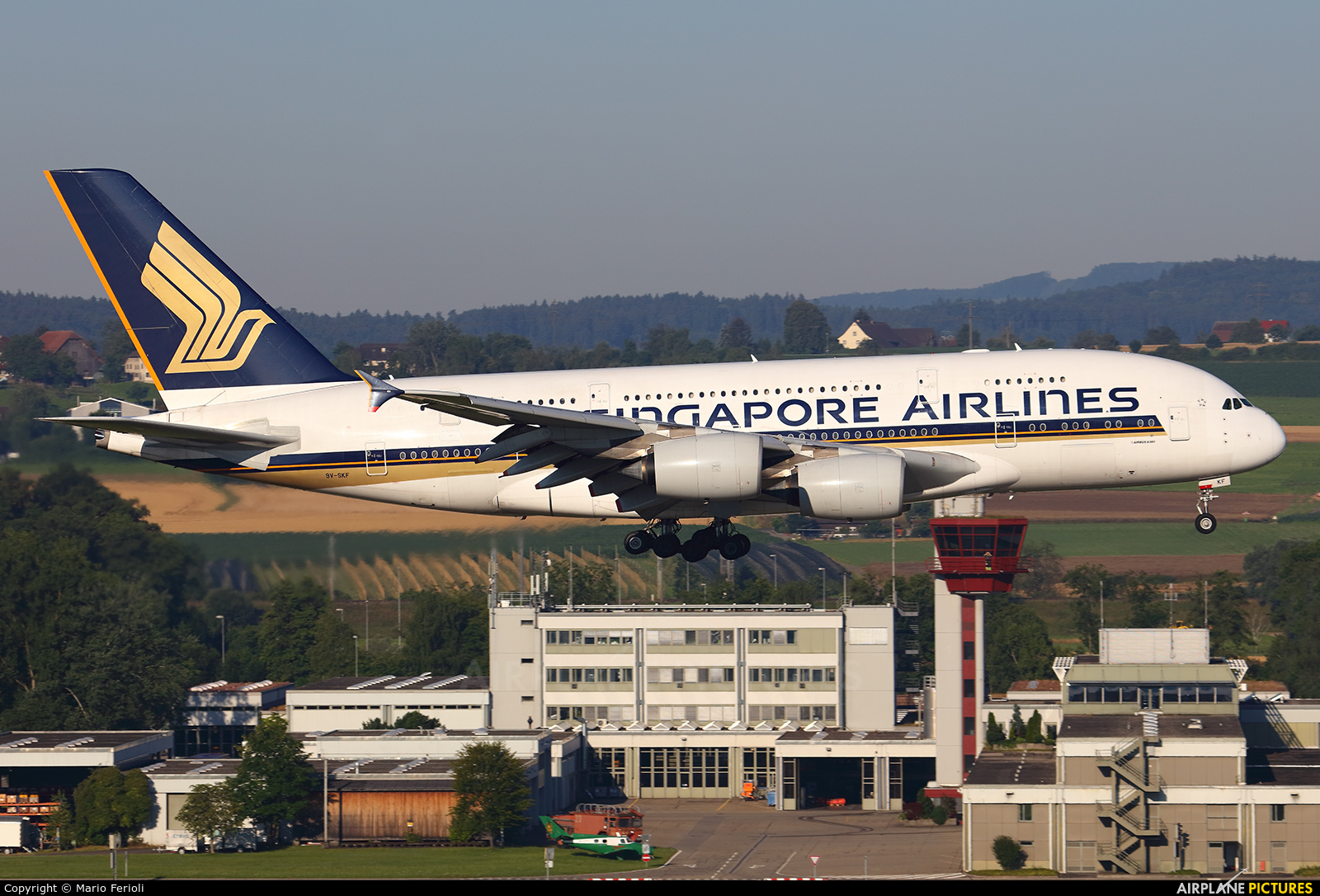 Singapore Airlines 9V-SKF aircraft at Zurich