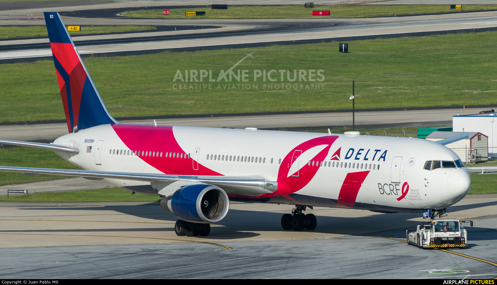 Delta Air Lines N845MH aircraft at Atlanta - Hartsfield-Jackson Intl