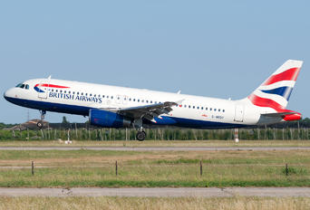 G-MIDT - British Airways Airbus A320