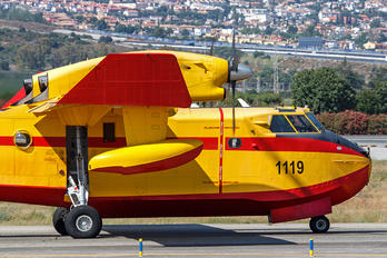 UD.13-25 - Spain - Air Force Canadair CL-215T