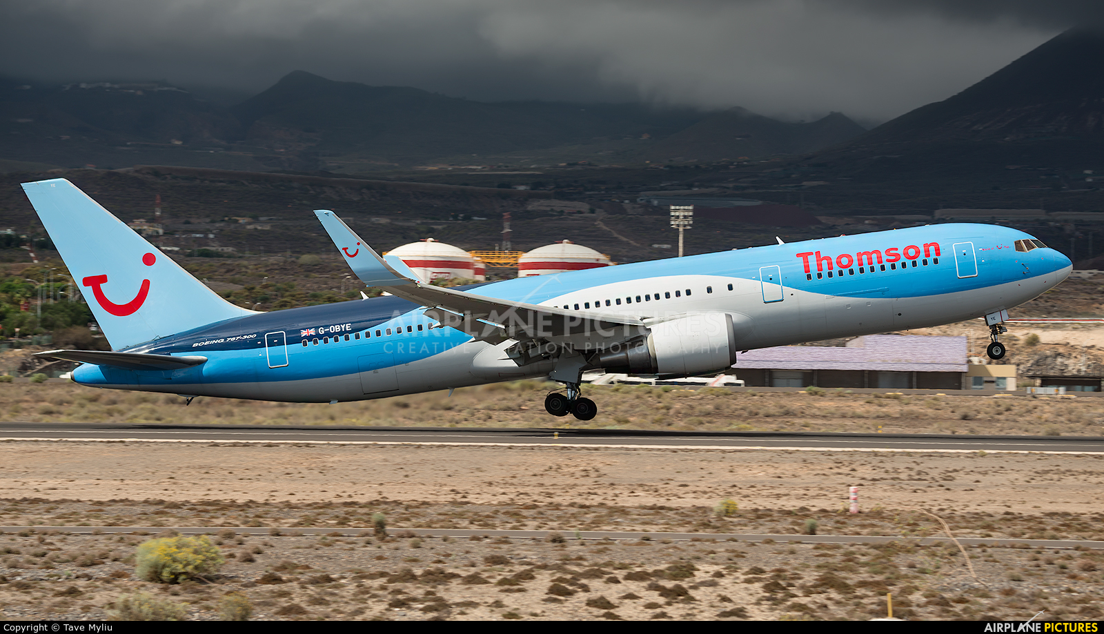 Thomson/Thomsonfly G-OBYE aircraft at Tenerife Norte - Los Rodeos