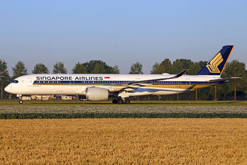 9V-SWA - Singapore Airlines Airbus A350-900