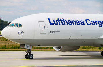 D-ALFD - Lufthansa Cargo Boeing 777F