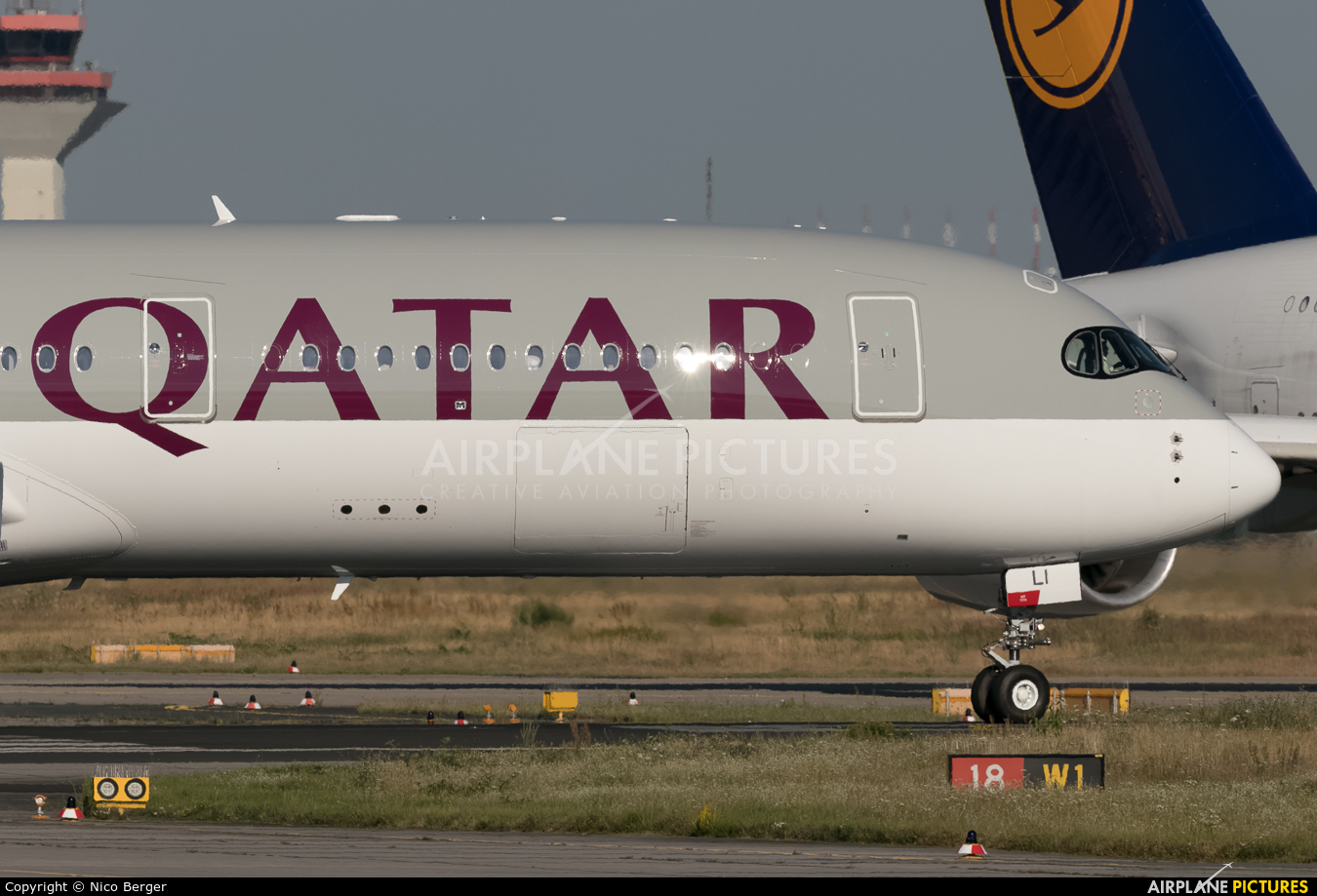 Qatar Airways A7-ALI aircraft at Frankfurt