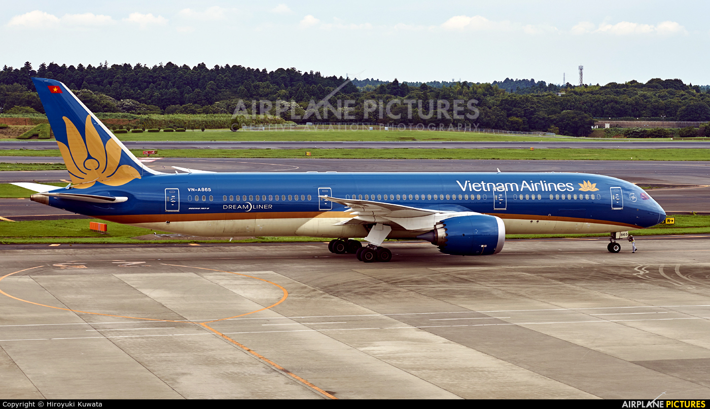 Vietnam Airlines VN-A865 aircraft at Tokyo - Narita Intl