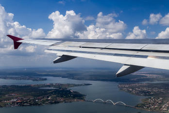 - - Avianca Brasil Airbus A319