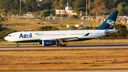 PR-AIW - Azul Linhas Aéreas Airbus A330-200