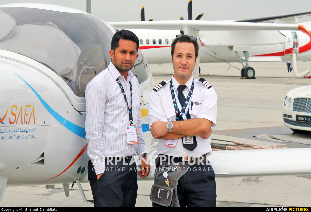 - Airport Overview - aircraft at Jebel Ali Al Maktoum Intl