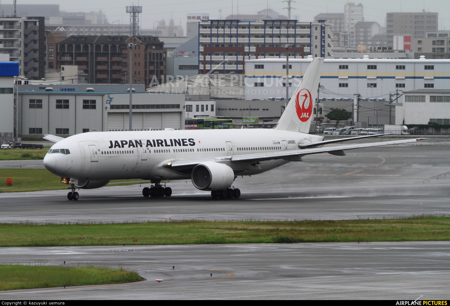 JAL - Japan Airlines JA8985 aircraft at Fukuoka