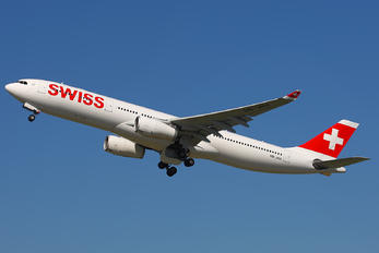 HB-JHH - Swiss Airbus A330-300